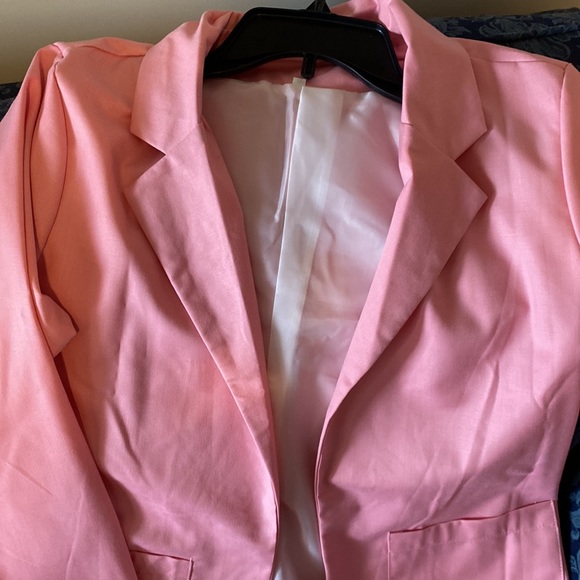 Pink Blazer - Picture 2 of 3